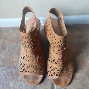 Torrid wedges sandal